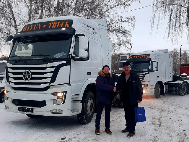 Предновогодняя отгрузка пяти единиц техники